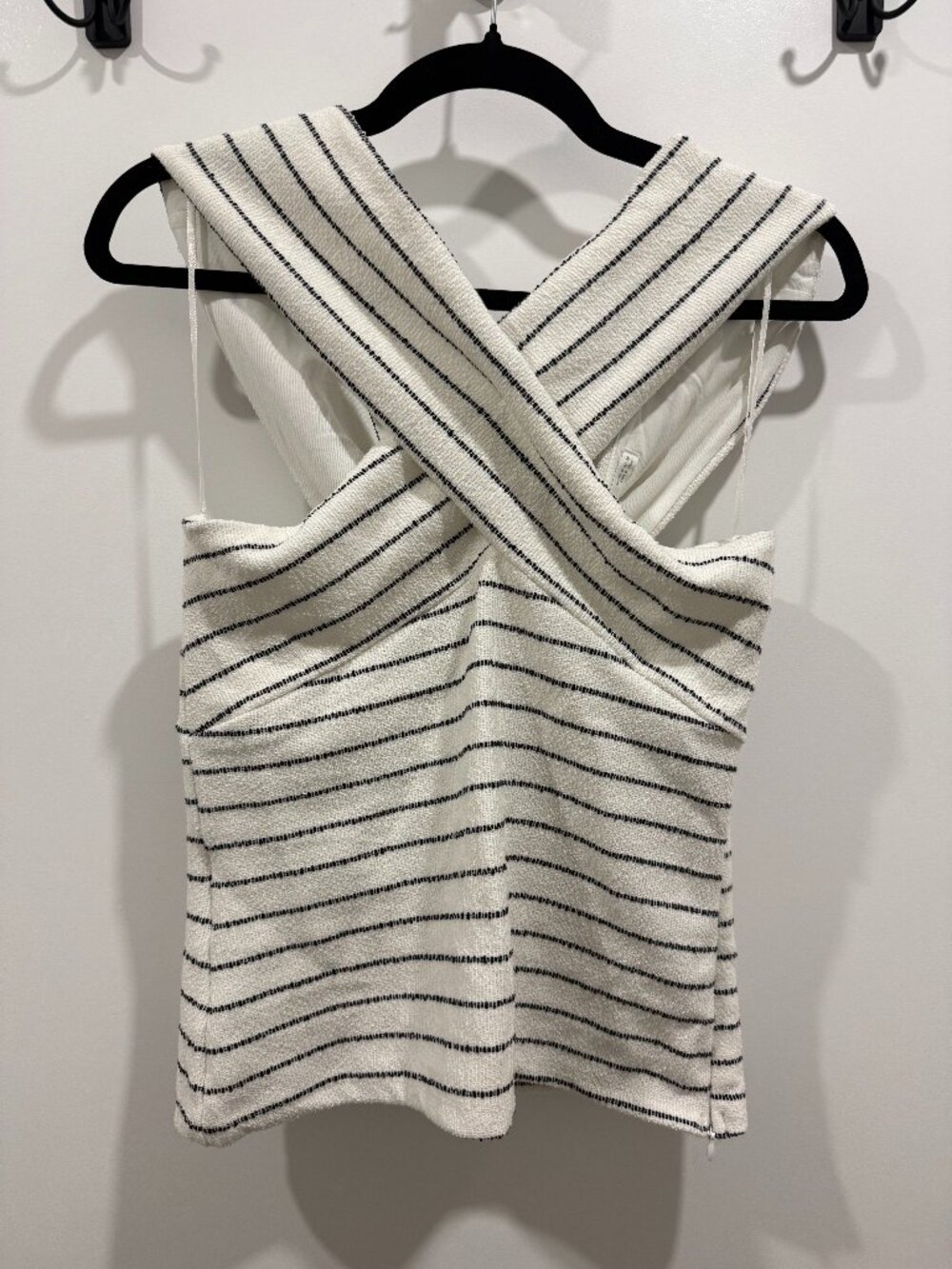 BouclΓ© Wrap Top, Size: M, Color: White and Navy